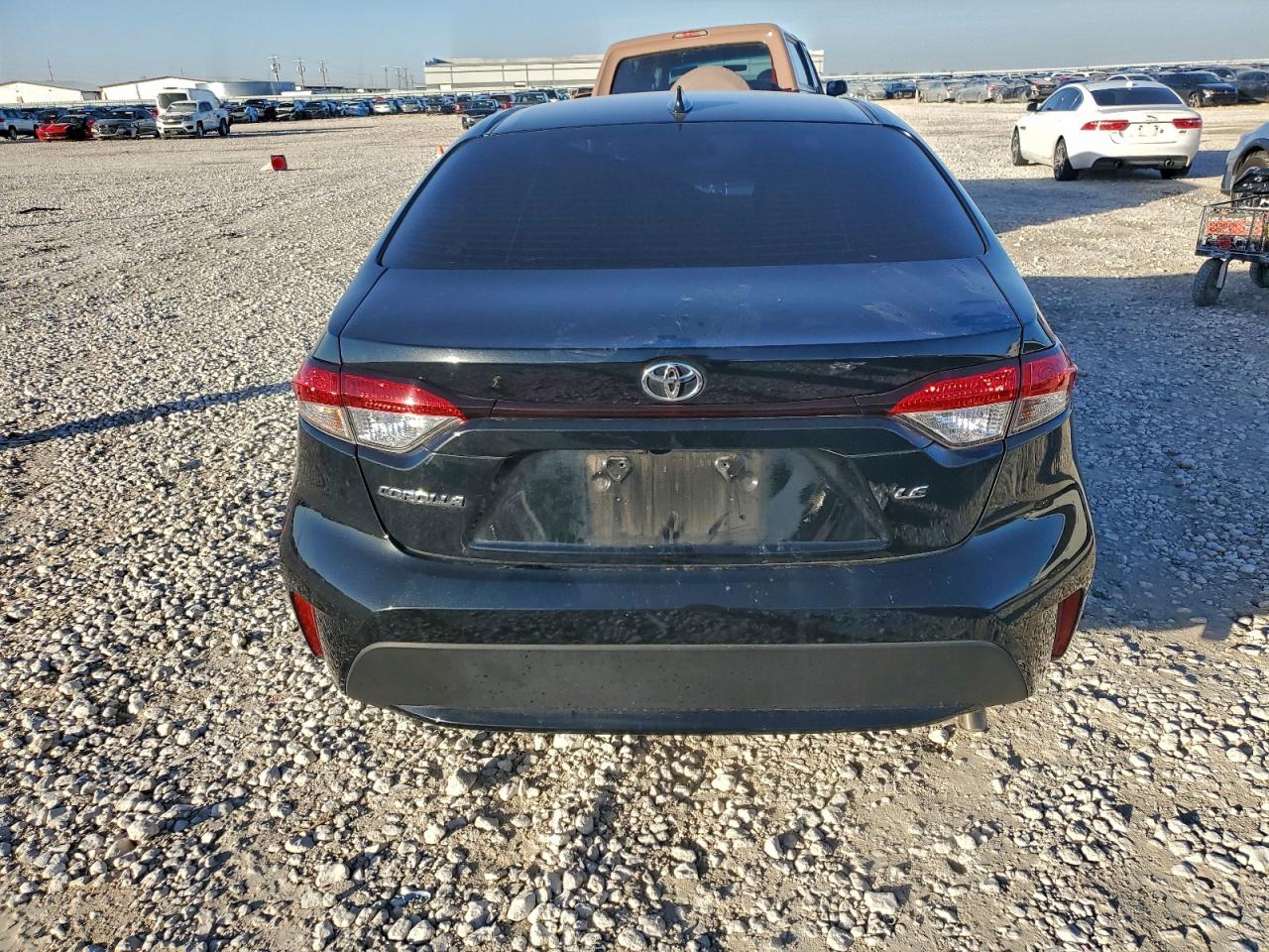 2021 TOYOTA COROLLA LE photo 11