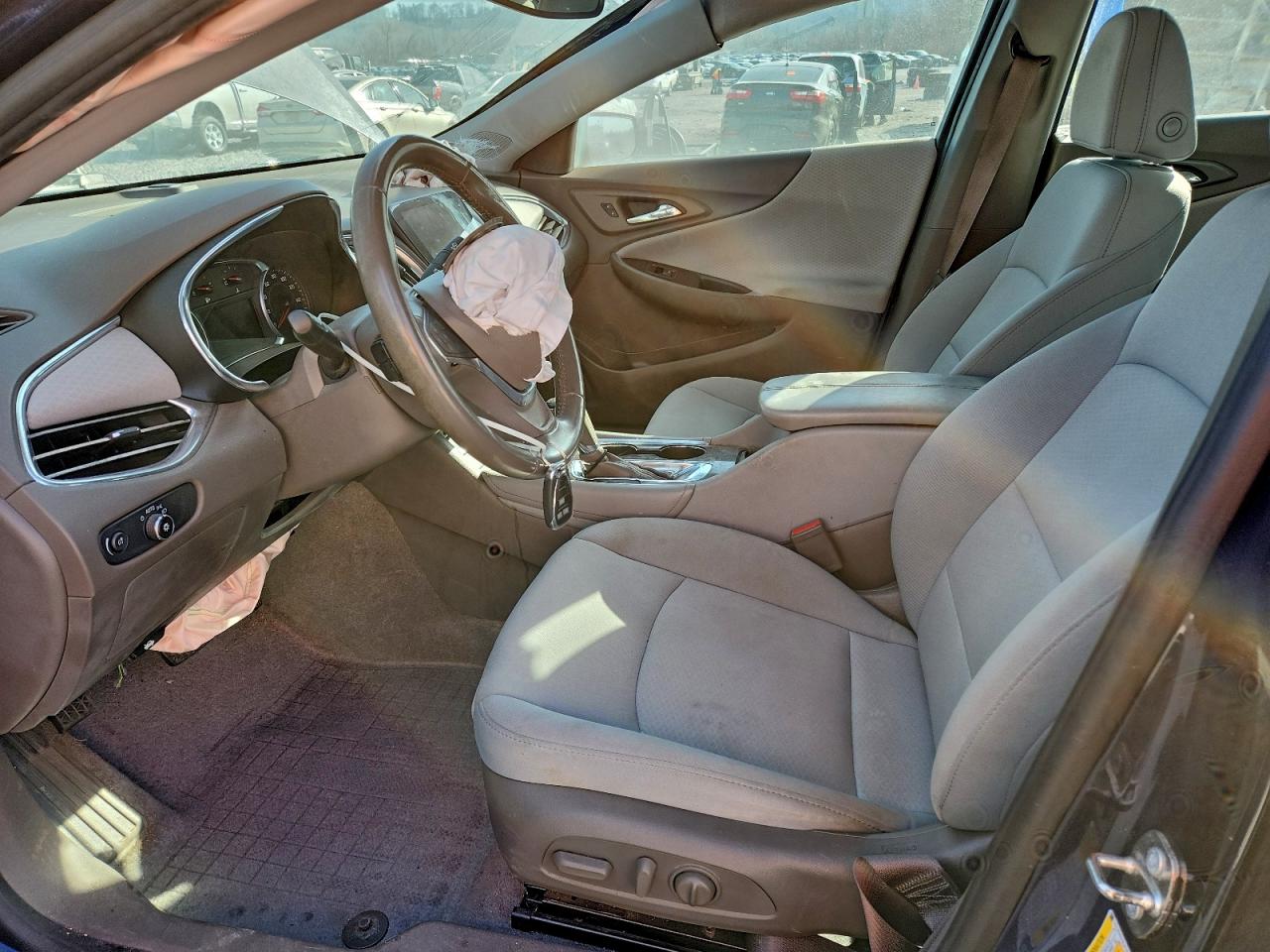 2018 CHEVROLET MALIBU LT photo 7