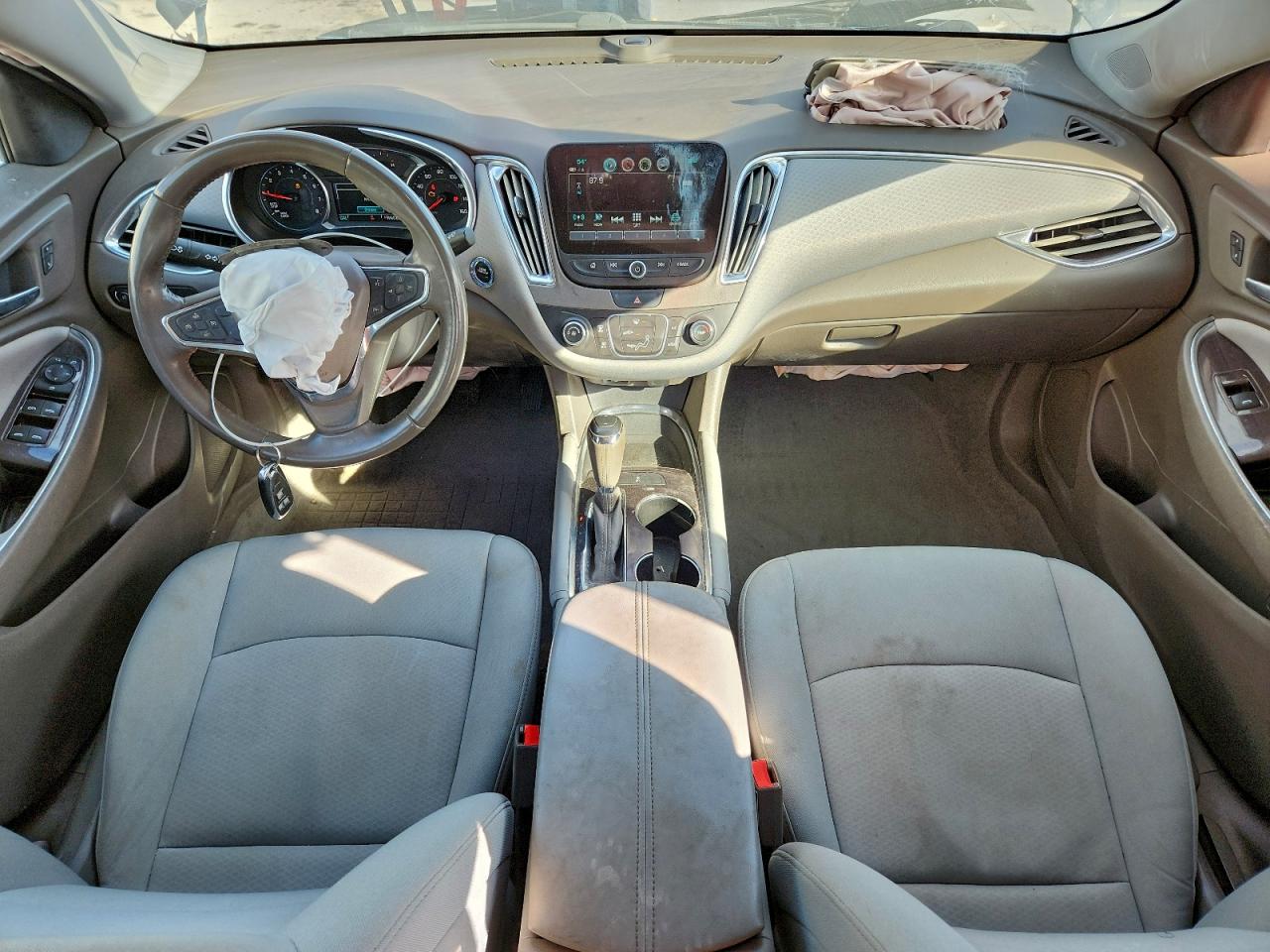 2018 CHEVROLET MALIBU LT photo 8