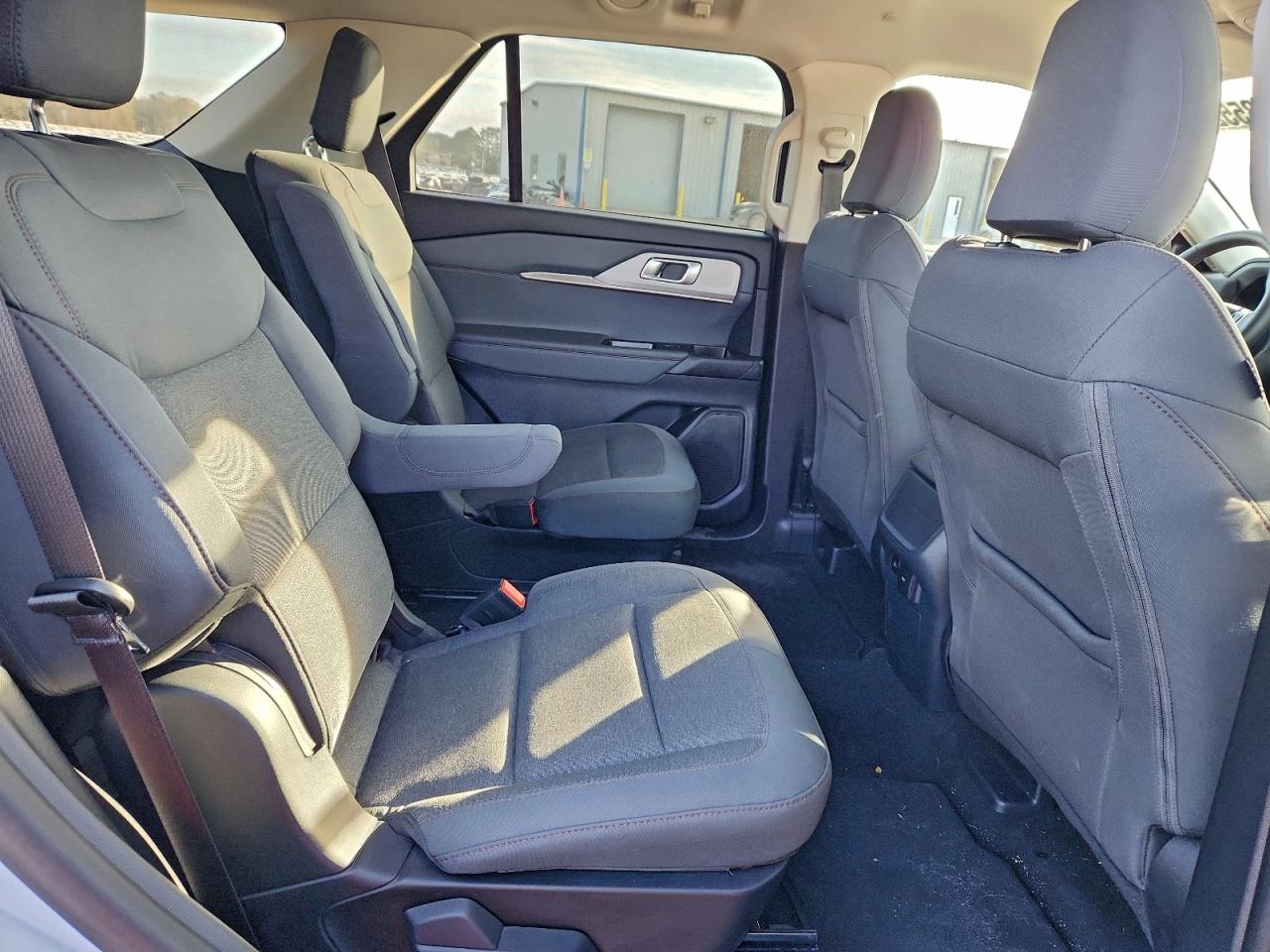 2025 FORD EXPLORER ACTIVE photo 37