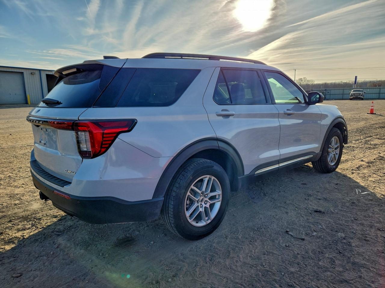 2025 FORD EXPLORER ACTIVE photo 9