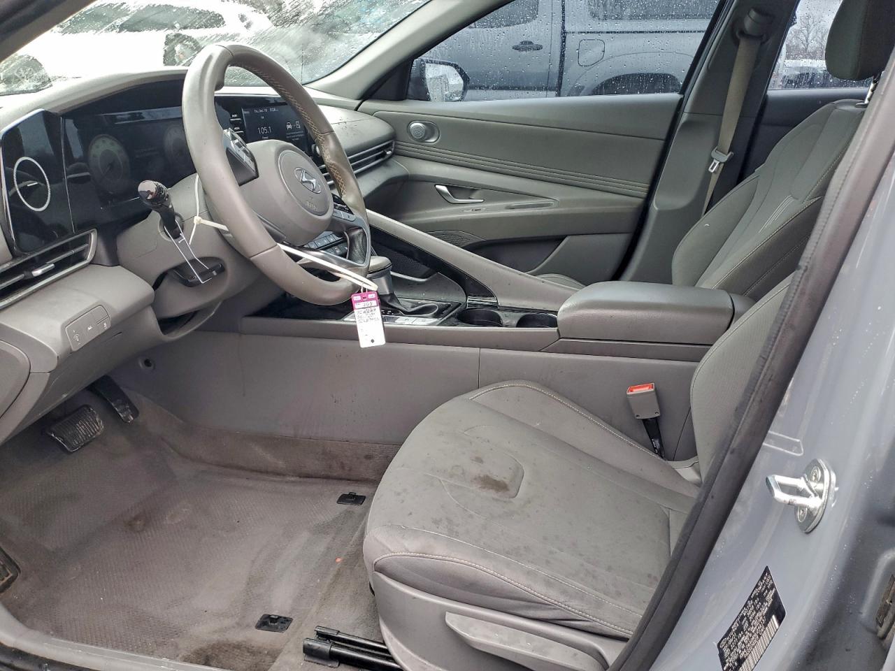 2022 HYUNDAI ELANTRA SEL photo 13