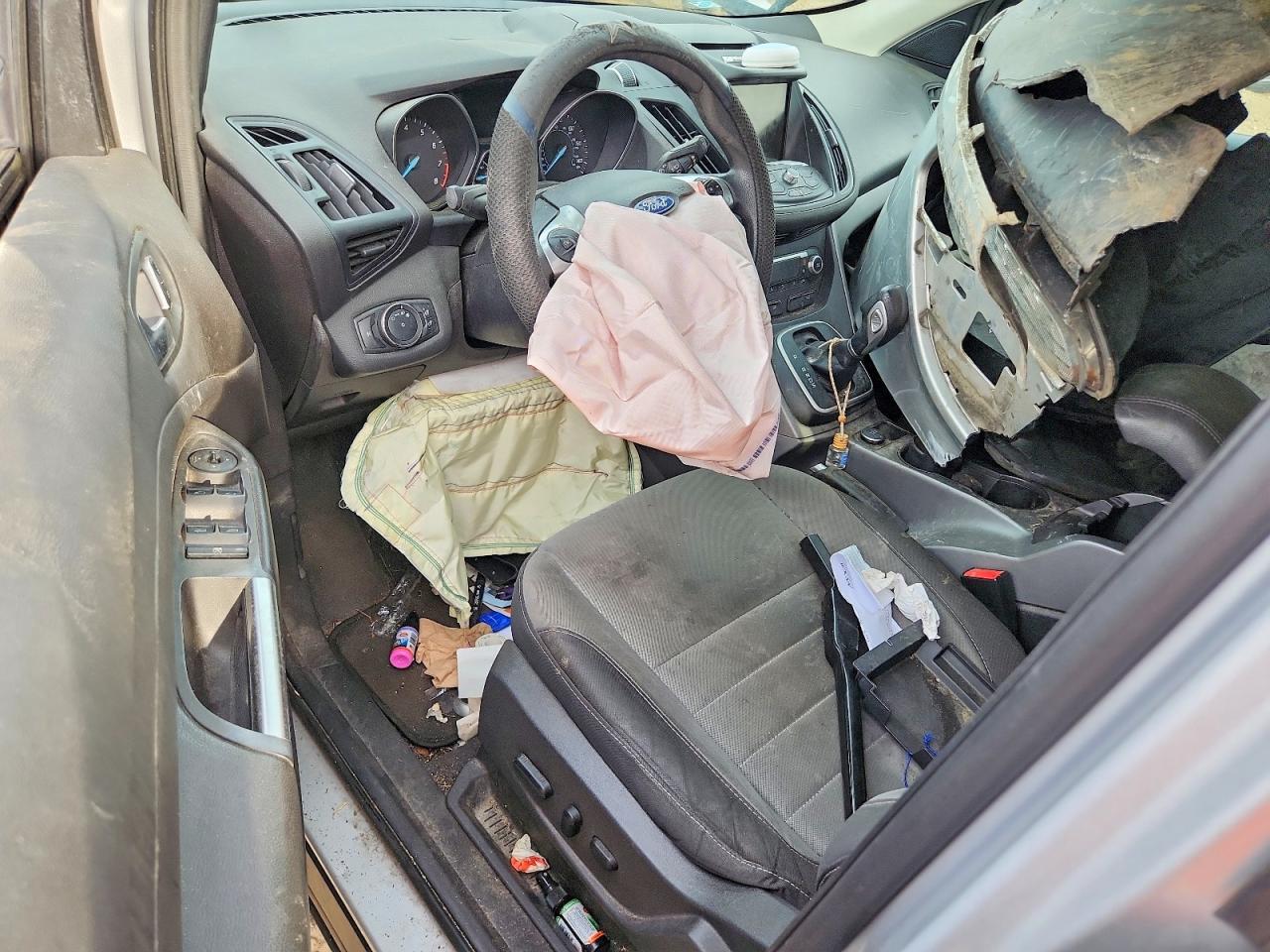 2014 FORD ESCAPE SE photo 22