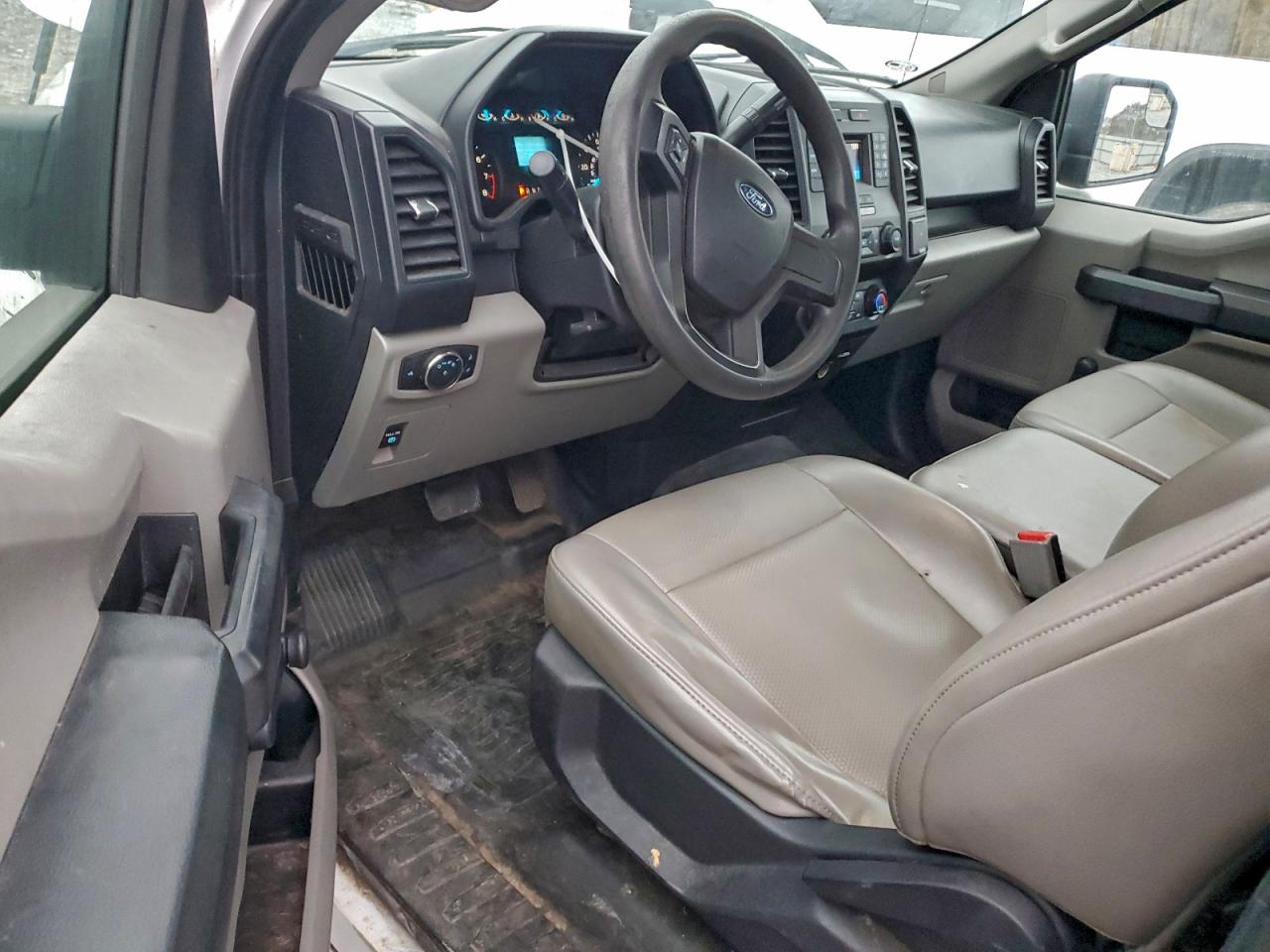 2016 FORD F150 photo 8