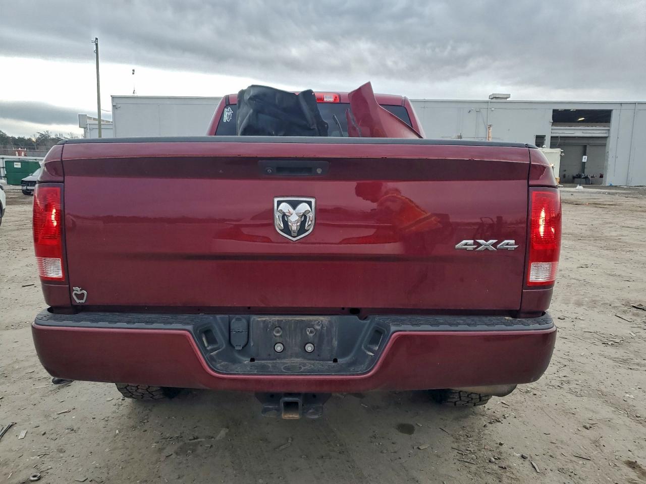 2018 RAM 1500 ST photo 11
