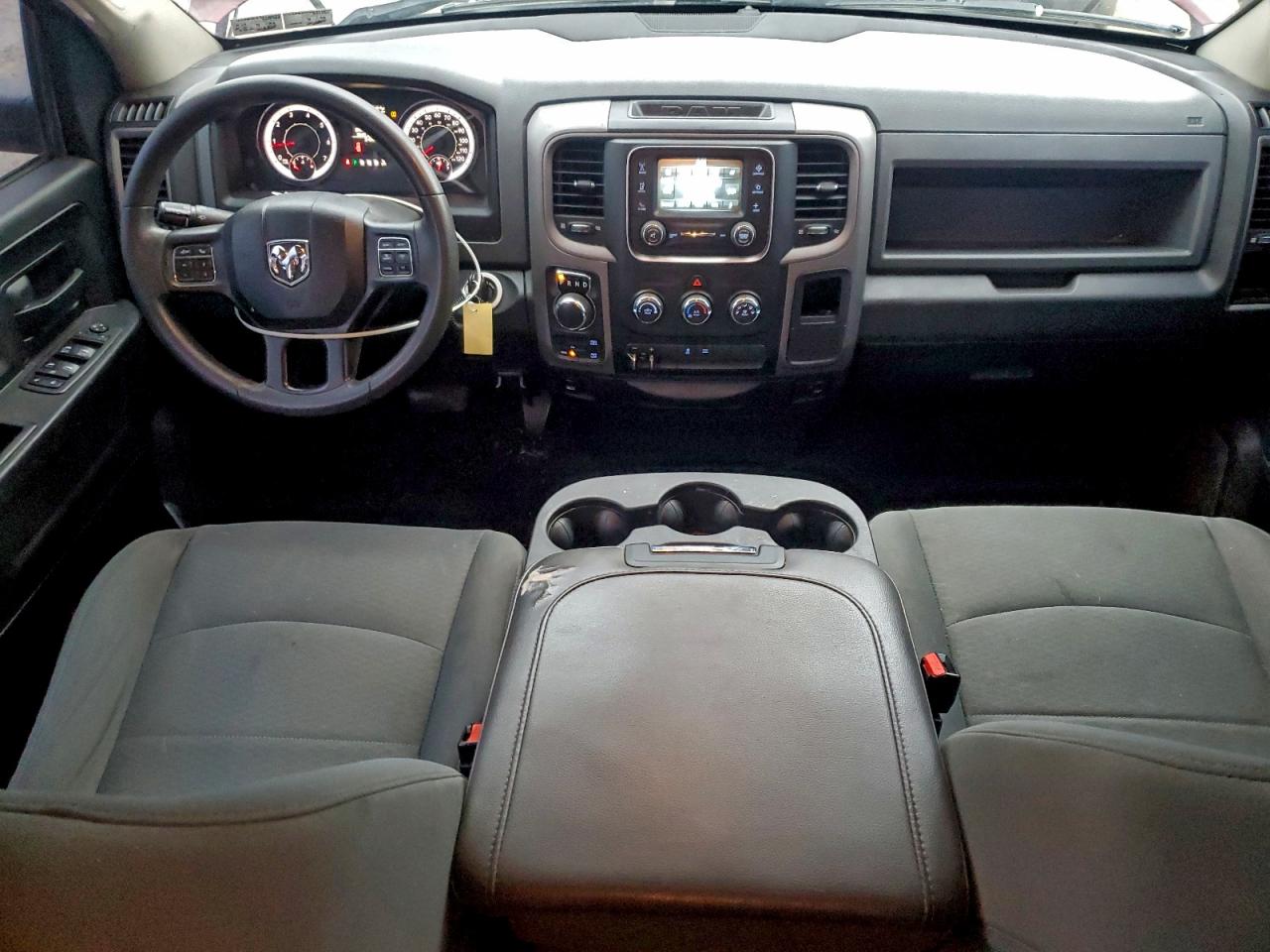 2018 RAM 1500 ST photo 15