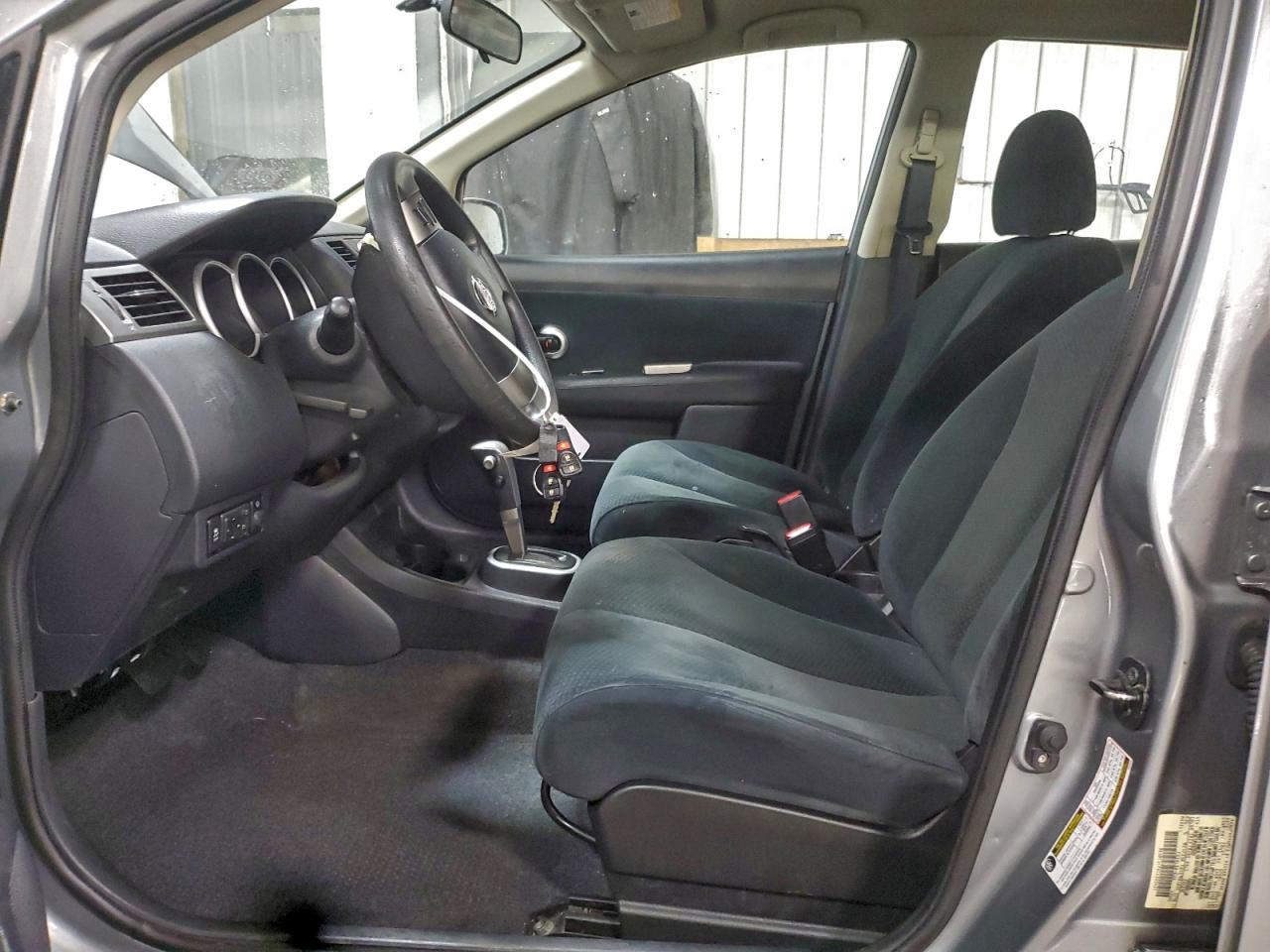 2012 NISSAN VERSA S photo 7