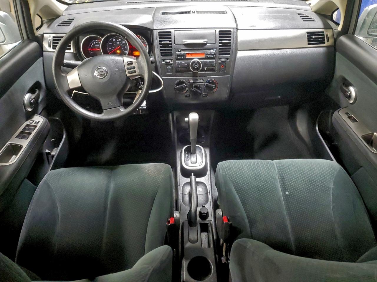 2012 NISSAN VERSA S photo 8