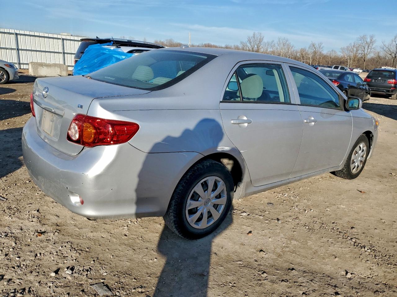 2010 TOYOTA COROLLA BASE photo 3