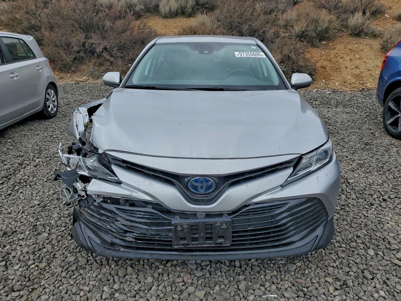 2020 TOYOTA CAMRY LE photo 5