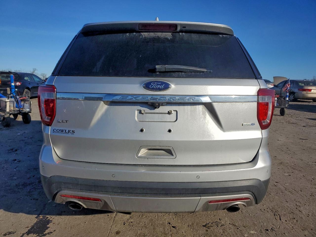 2016 FORD EXPLORER XLT photo 6