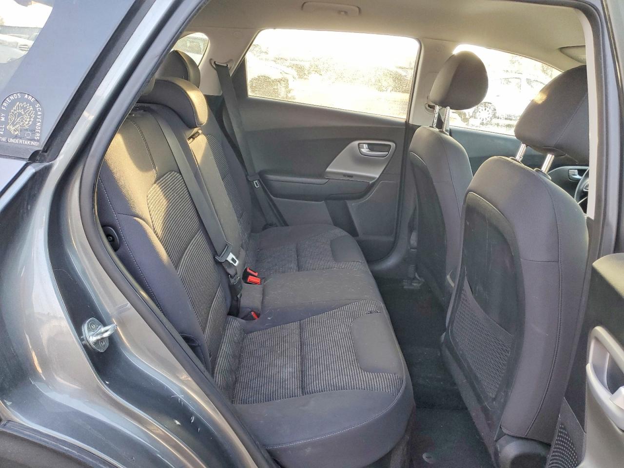 2017 KIA NIRO LX photo 11