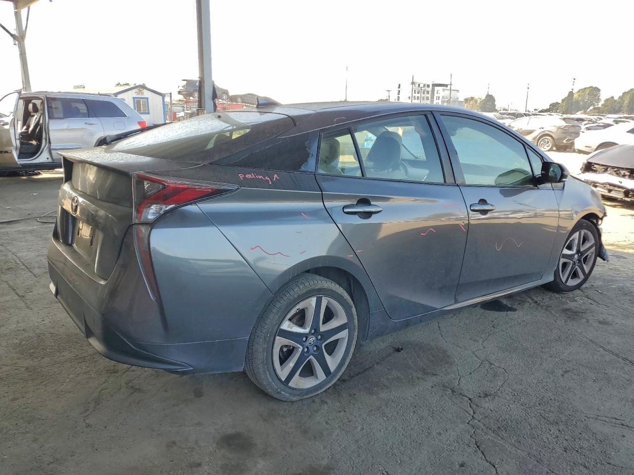 2016 TOYOTA PRIUS photo 3