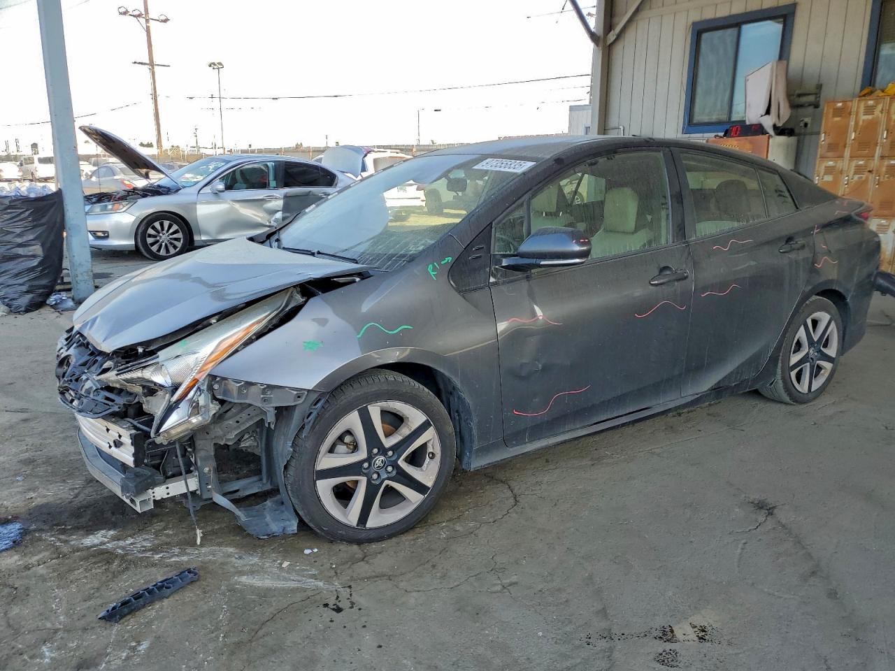 2016 TOYOTA PRIUS