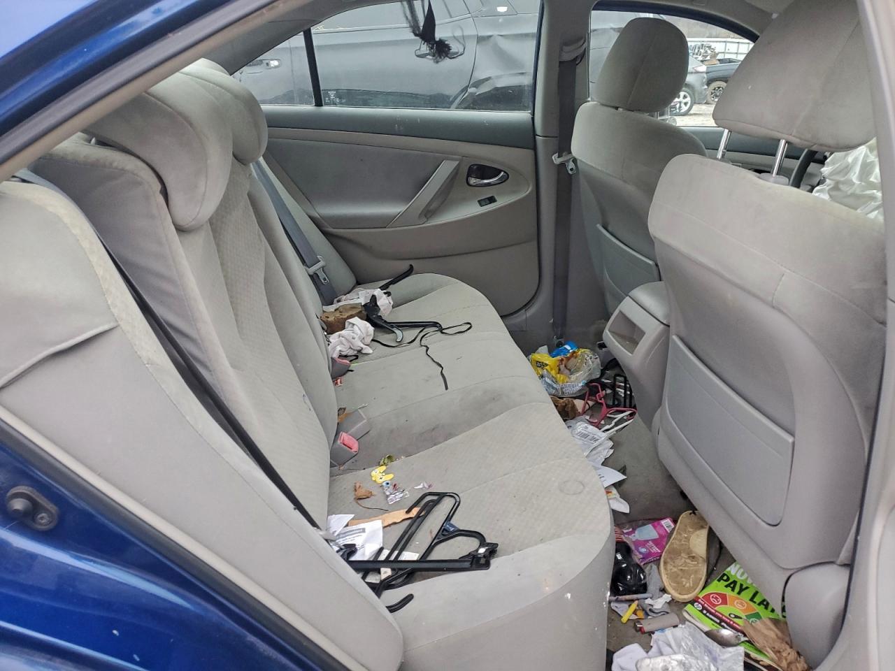 2009 TOYOTA CAMRY BASE photo 19