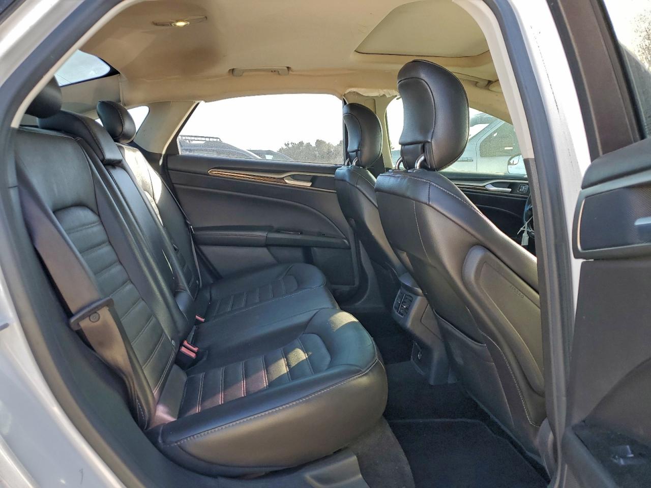 2014 FORD FUSION SE photo 10