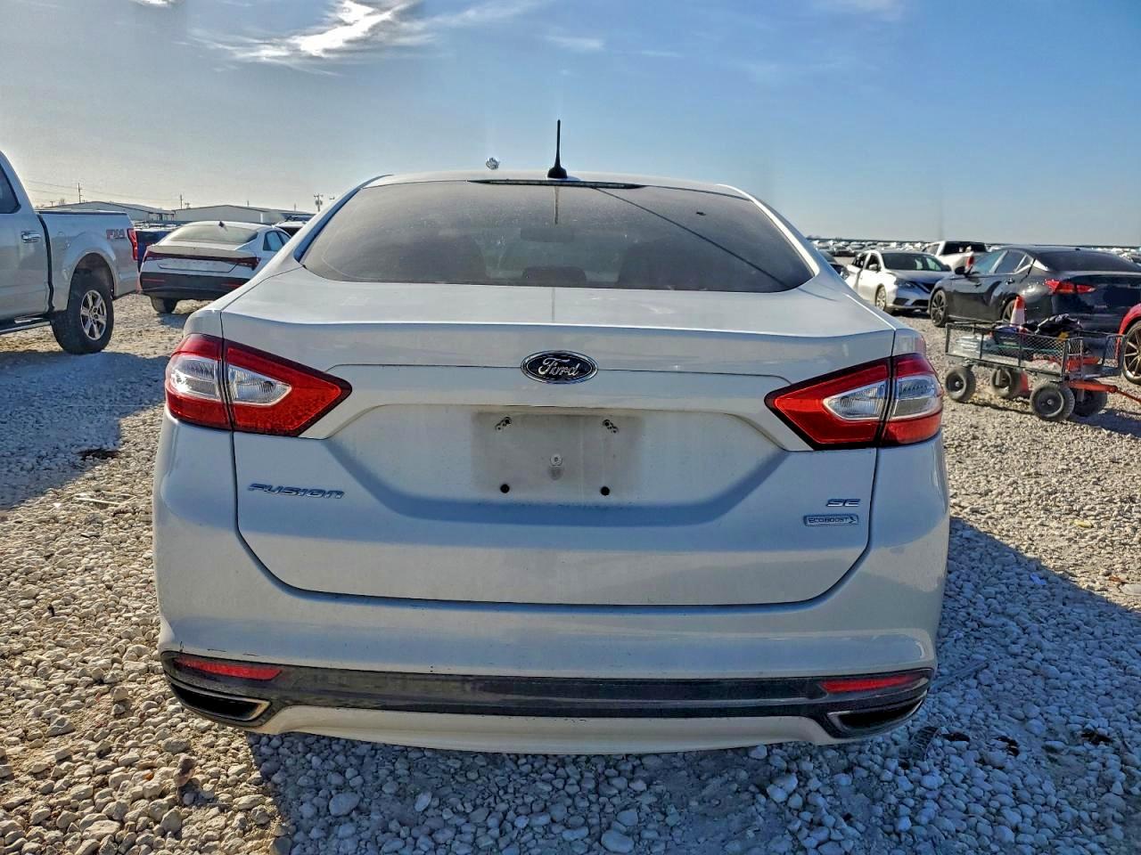 2014 FORD FUSION SE photo 6