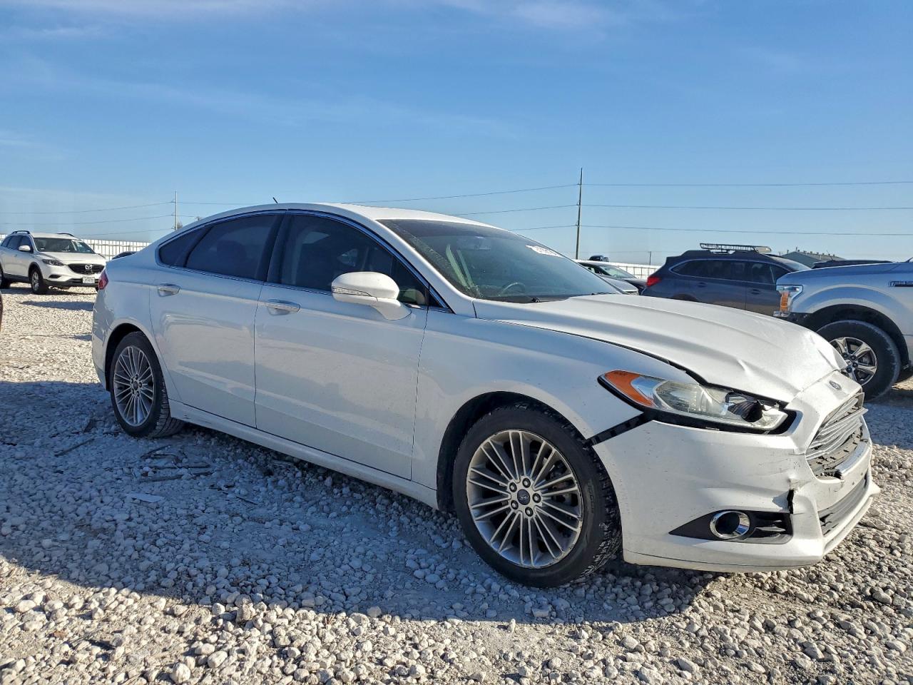 2014 FORD FUSION SE photo 4