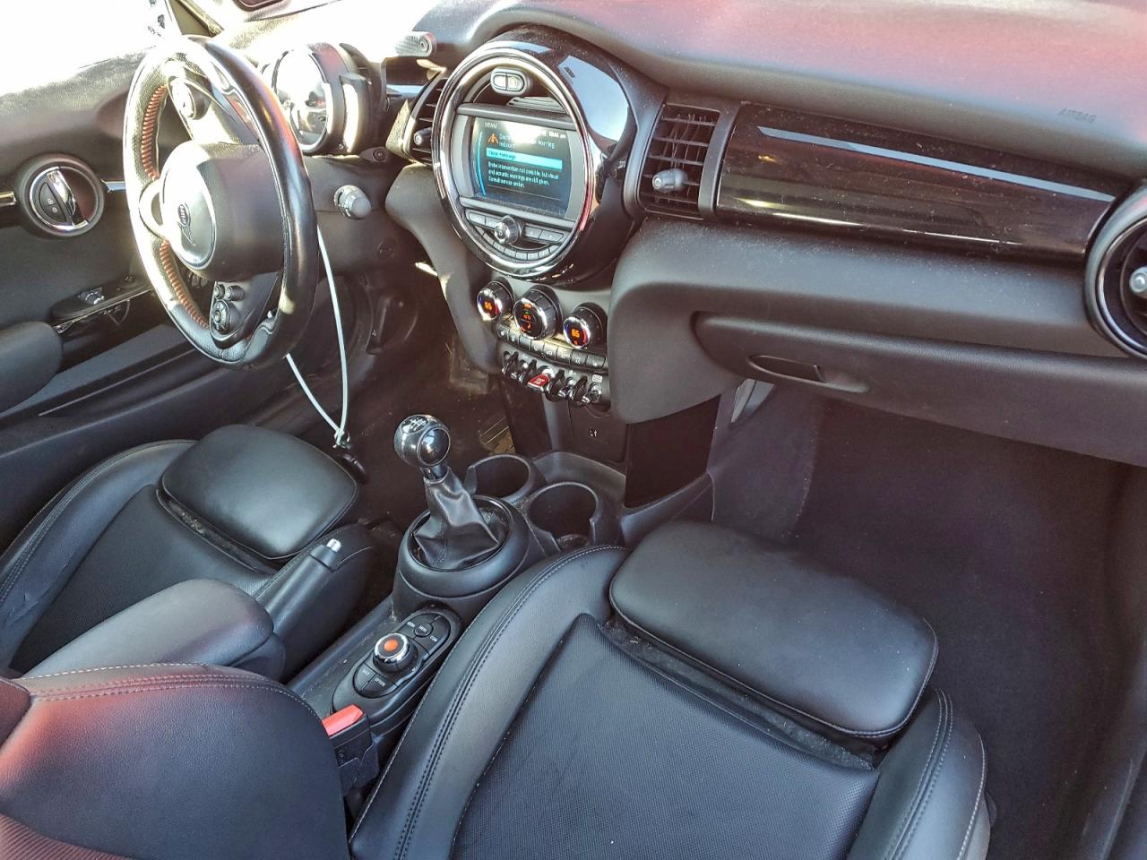 2019 MINI COOPER S photo 15
