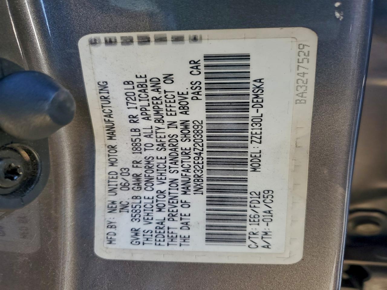2004 TOYOTA COROLLA CE photo 12