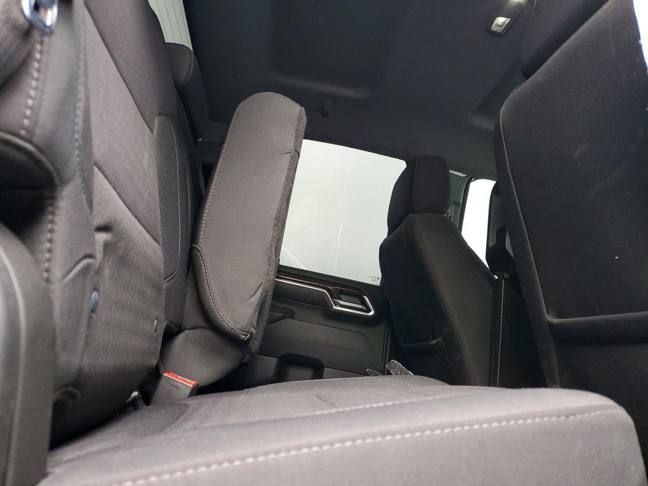 2025 GMC SIERRA K2500 SLE photo 10