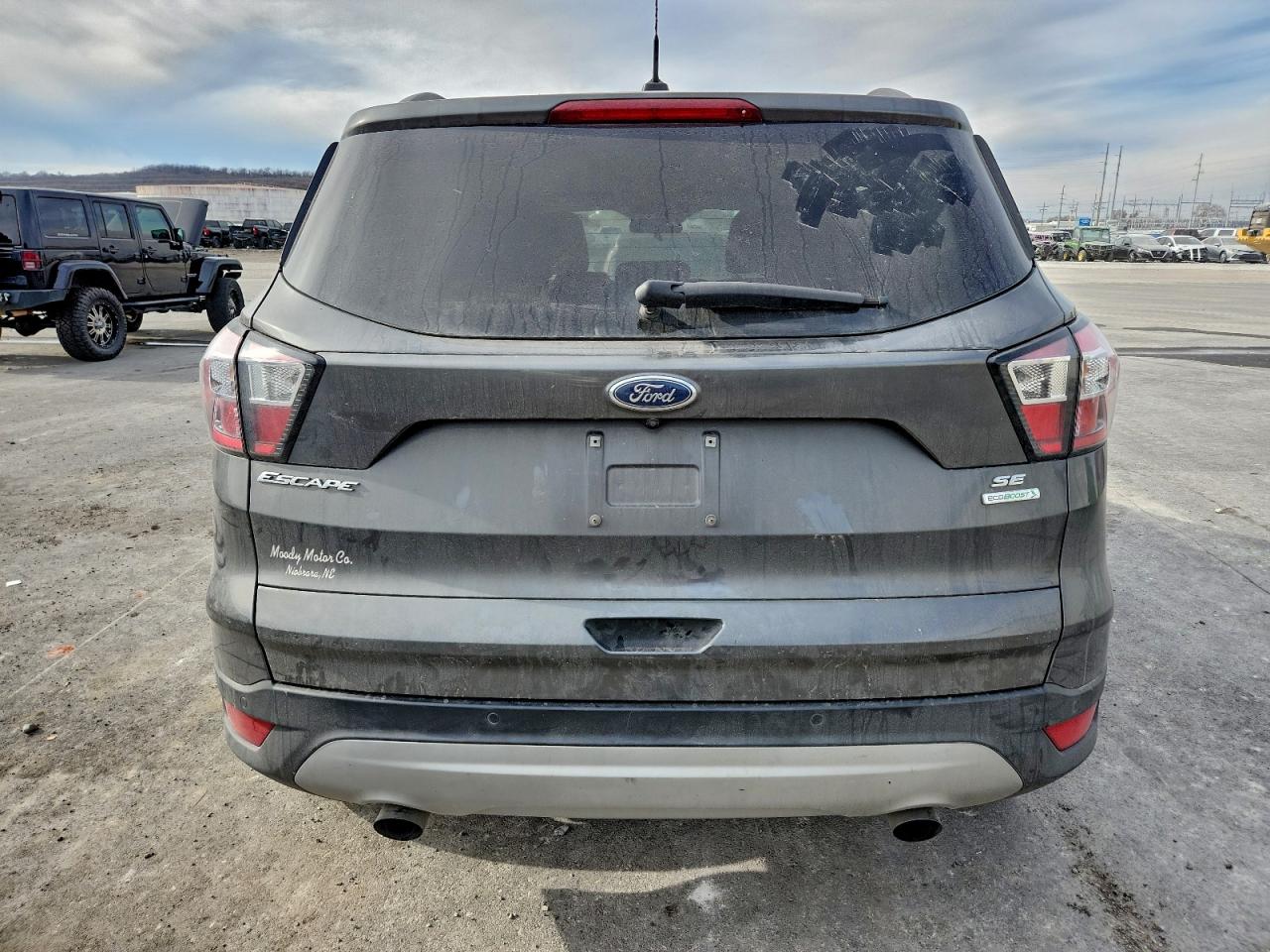 2017 FORD ESCAPE SE photo 16