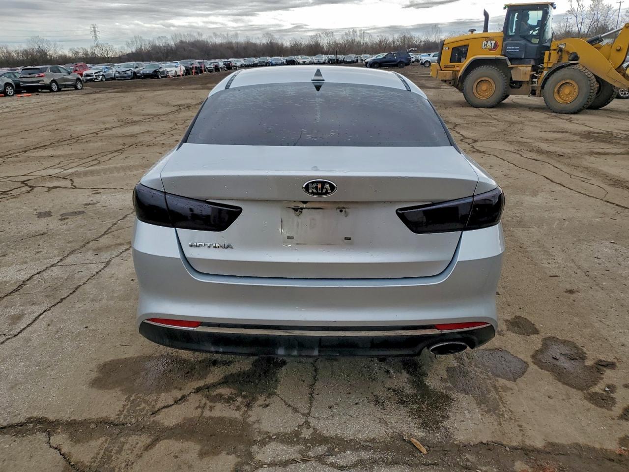 2016 KIA OPTIMA LX photo 6