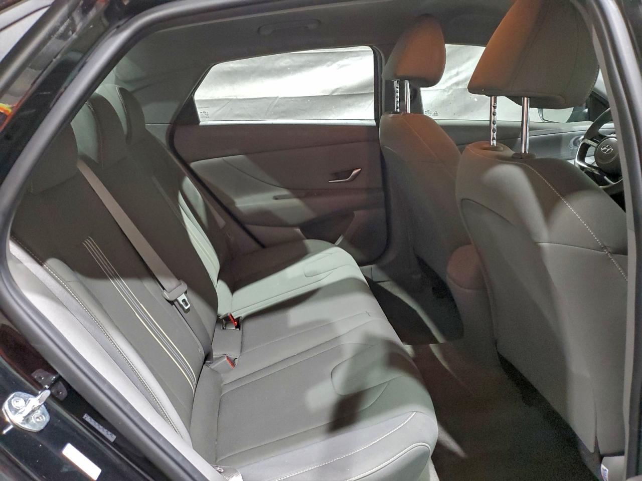 2022 HYUNDAI ELANTRA SEL photo 10