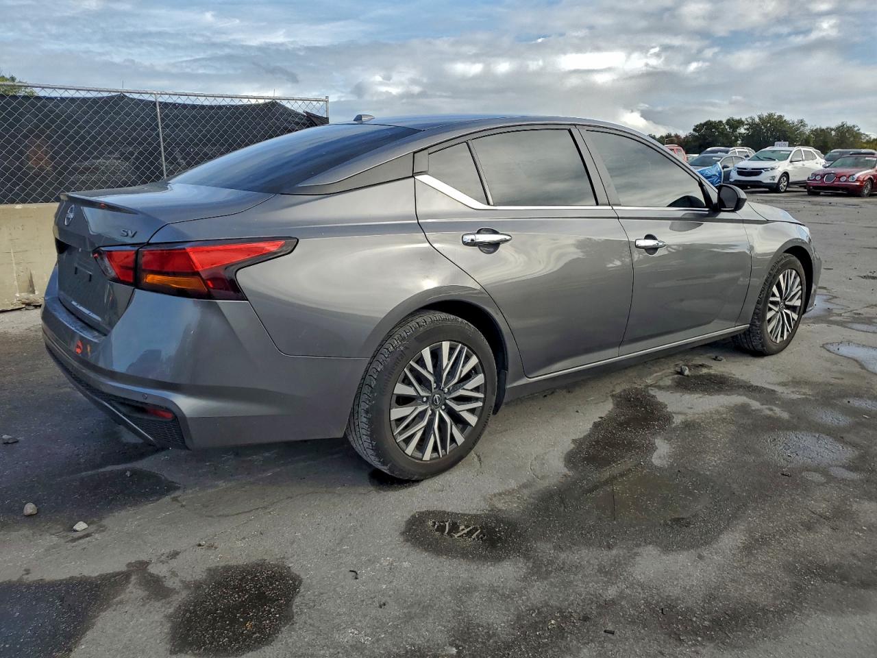 2024 NISSAN ALTIMA SV photo 5