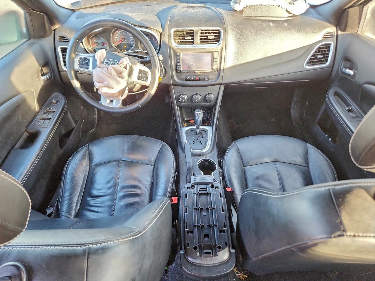 2011 DODGE AVENGER LUX photo 15