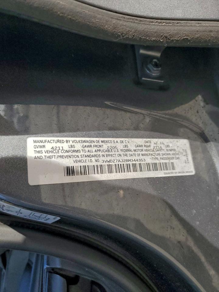 2011 VOLKSWAGEN JETTA SE photo 12