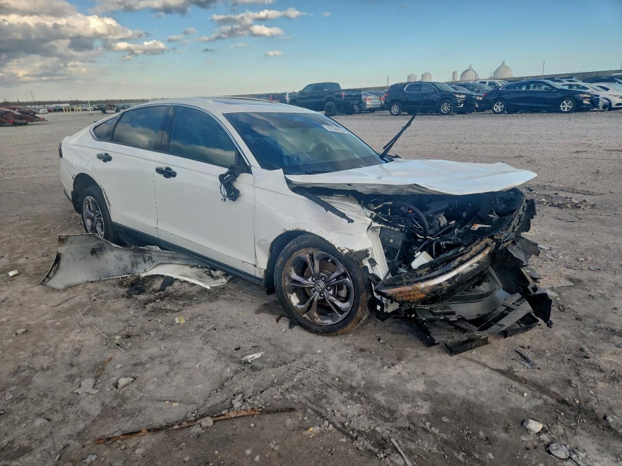 2024 HONDA ACCORD EX photo 7