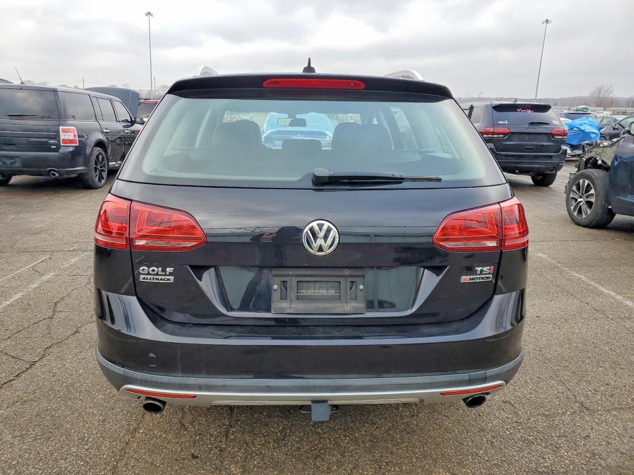 2017 VOLKSWAGEN GOLF ALLTRACK S photo 11