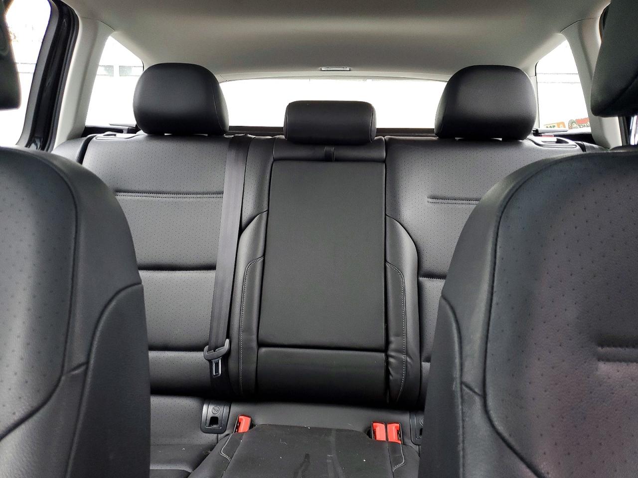 2017 VOLKSWAGEN GOLF ALLTRACK S photo 19