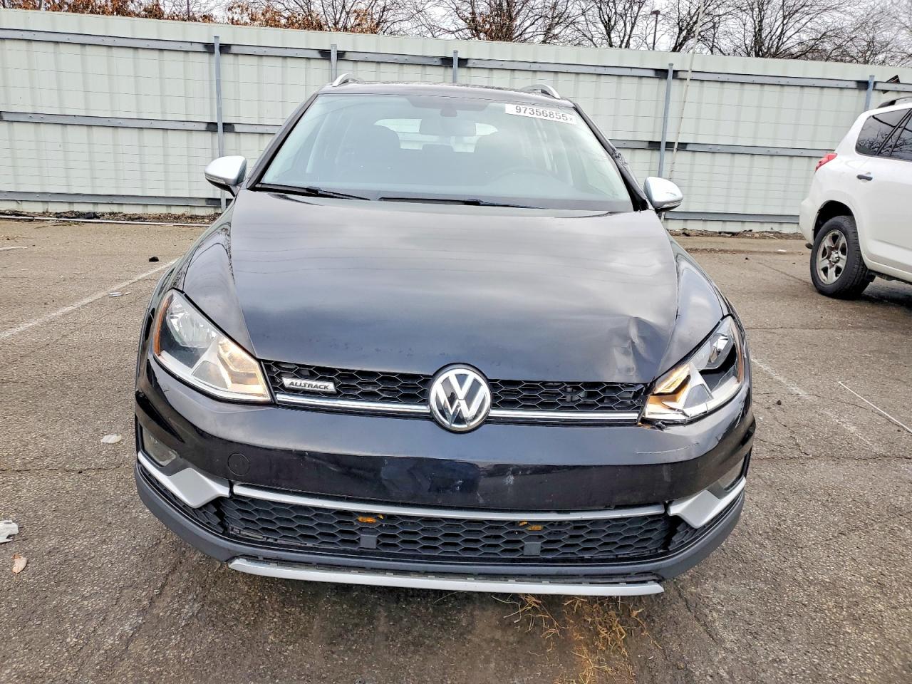 2017 VOLKSWAGEN GOLF ALLTRACK S photo 9