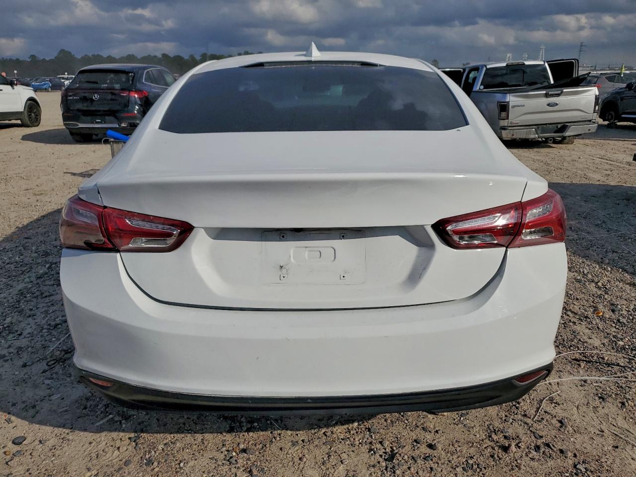 2020 CHEVROLET MALIBU LT photo 6