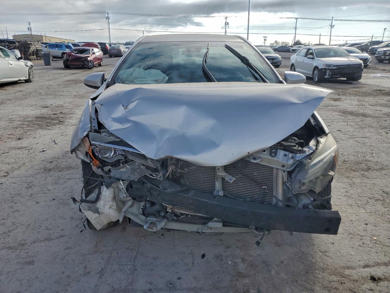 2019 TOYOTA COROLLA LE photo 9