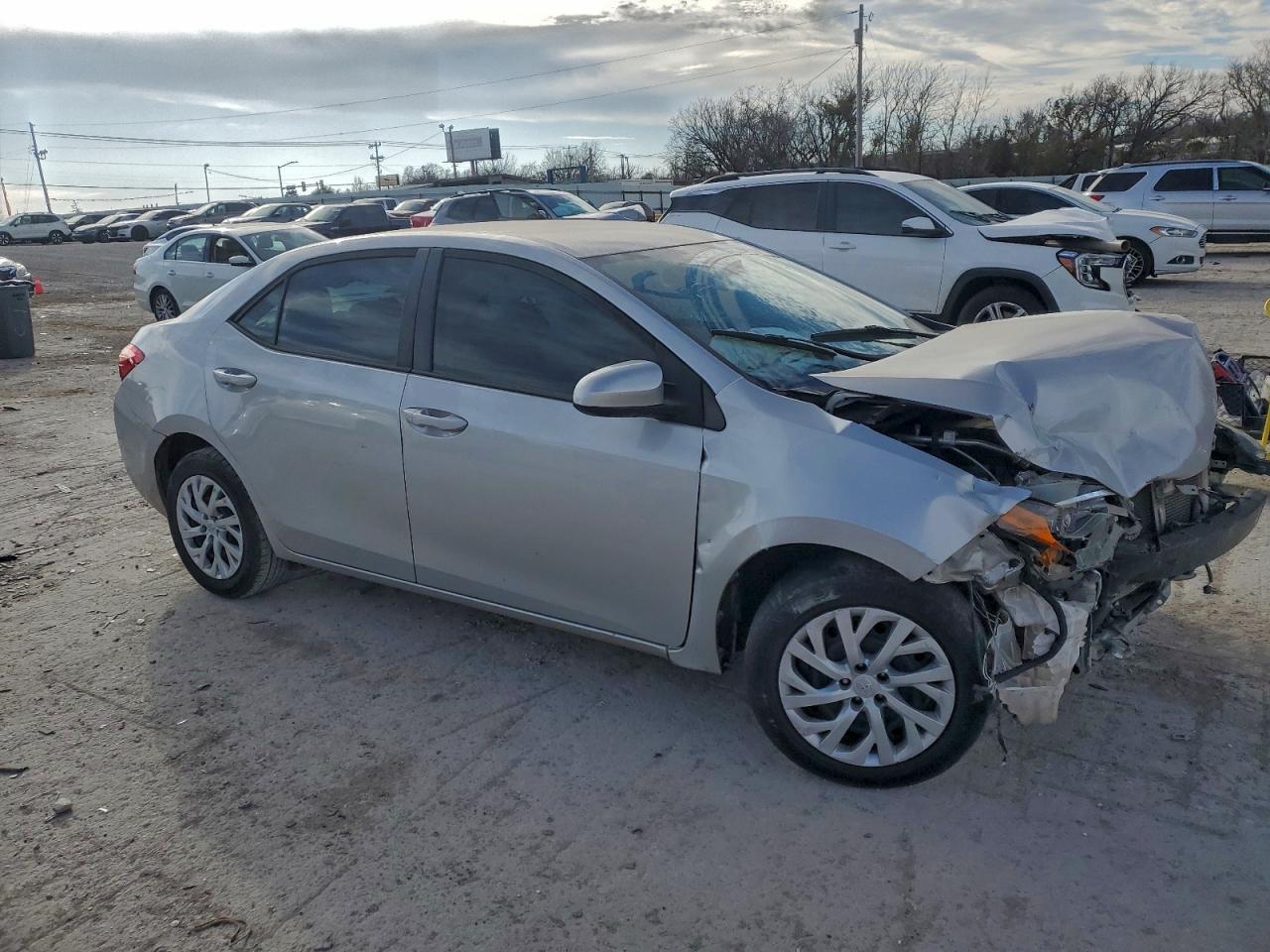 2019 TOYOTA COROLLA LE photo 7