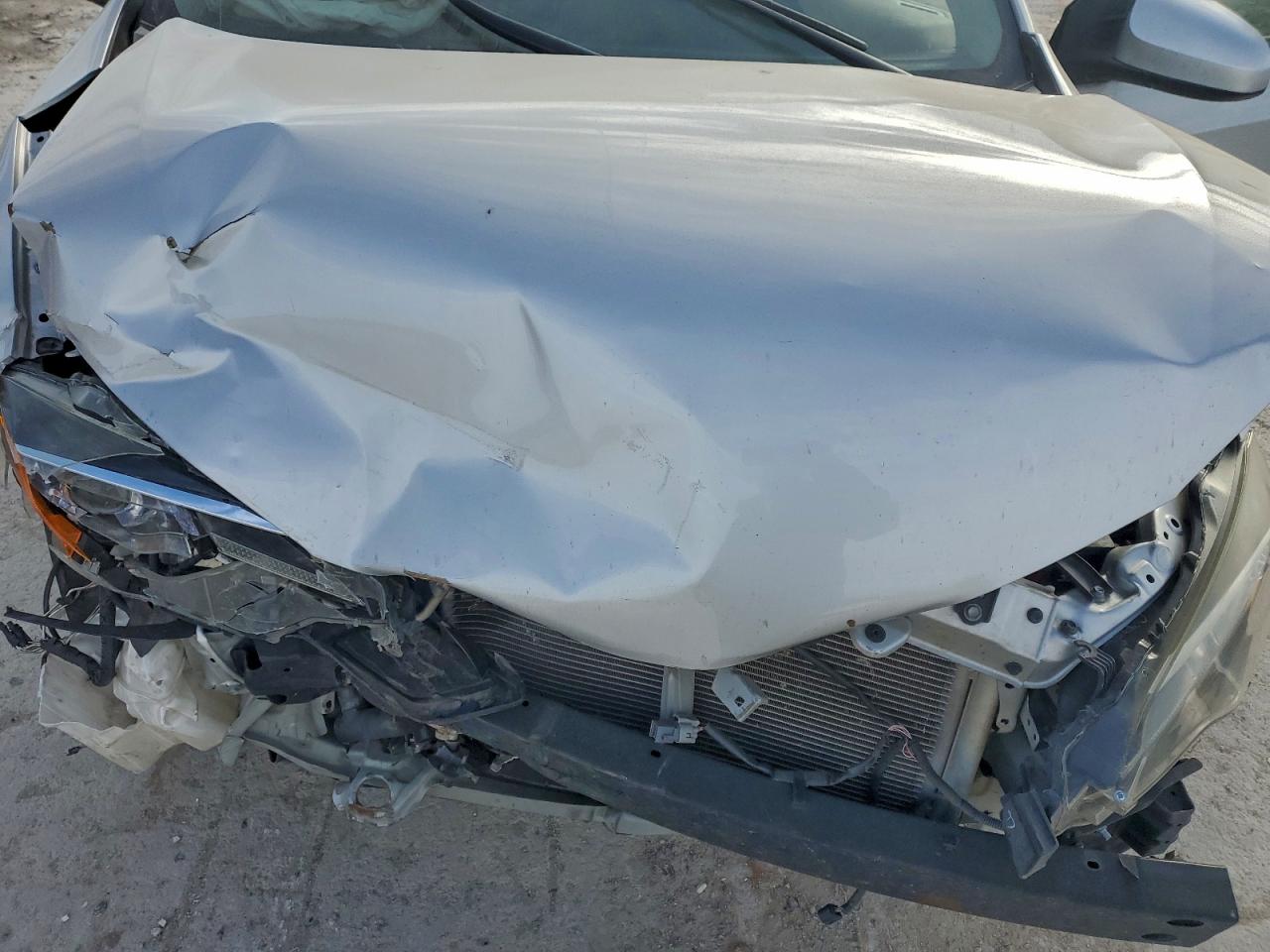 2019 TOYOTA COROLLA LE photo 21