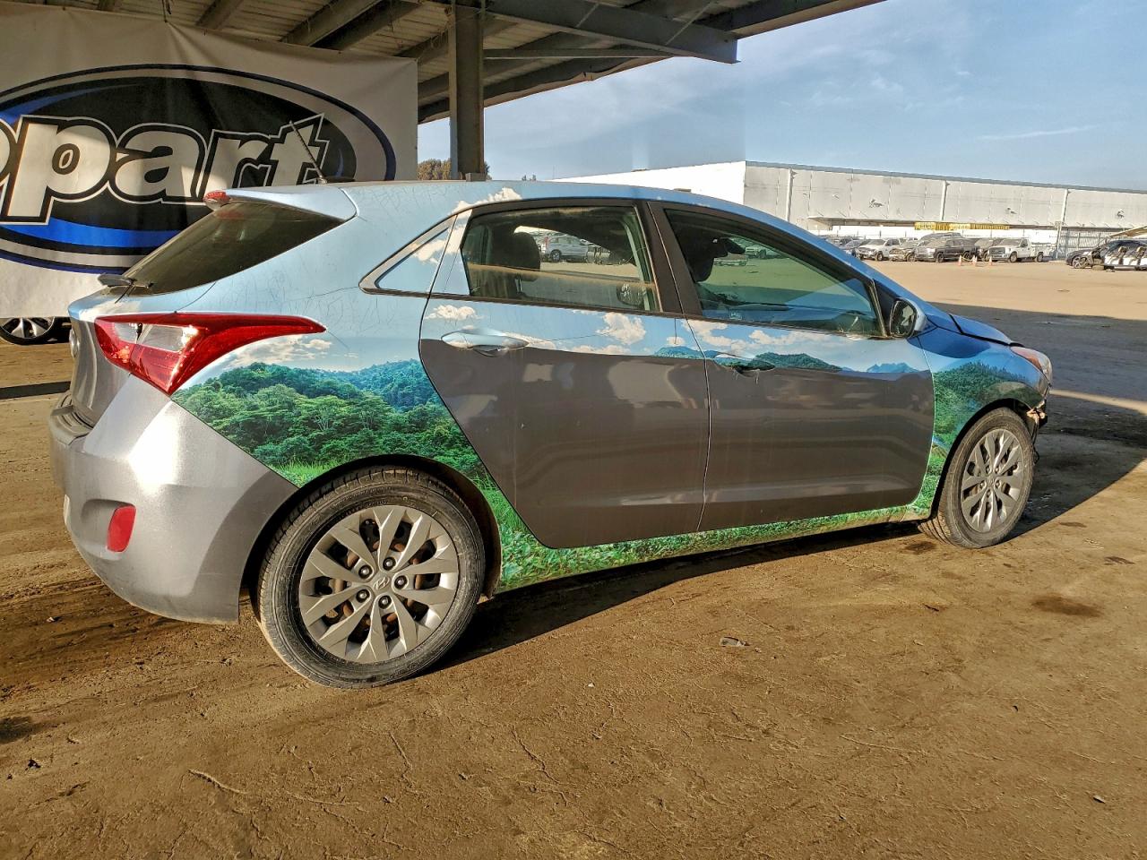 2017 HYUNDAI ELANTRA GT photo 5