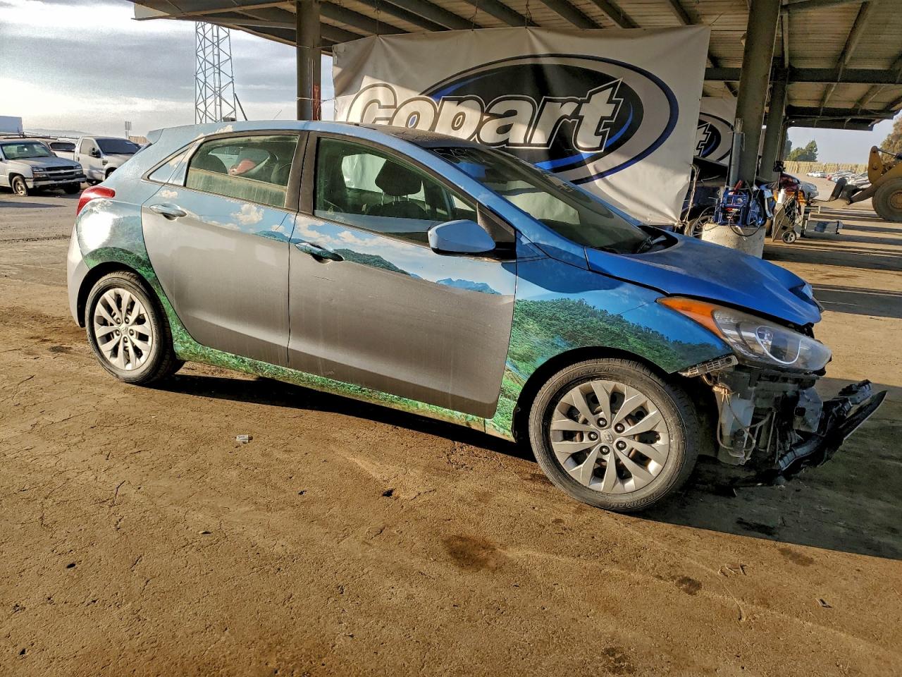 2017 HYUNDAI ELANTRA GT photo 7