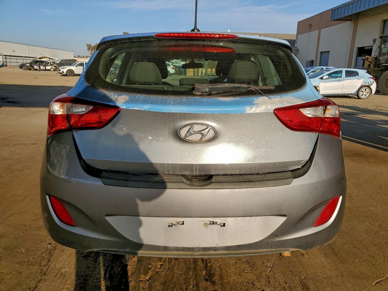 2017 HYUNDAI ELANTRA GT photo 11