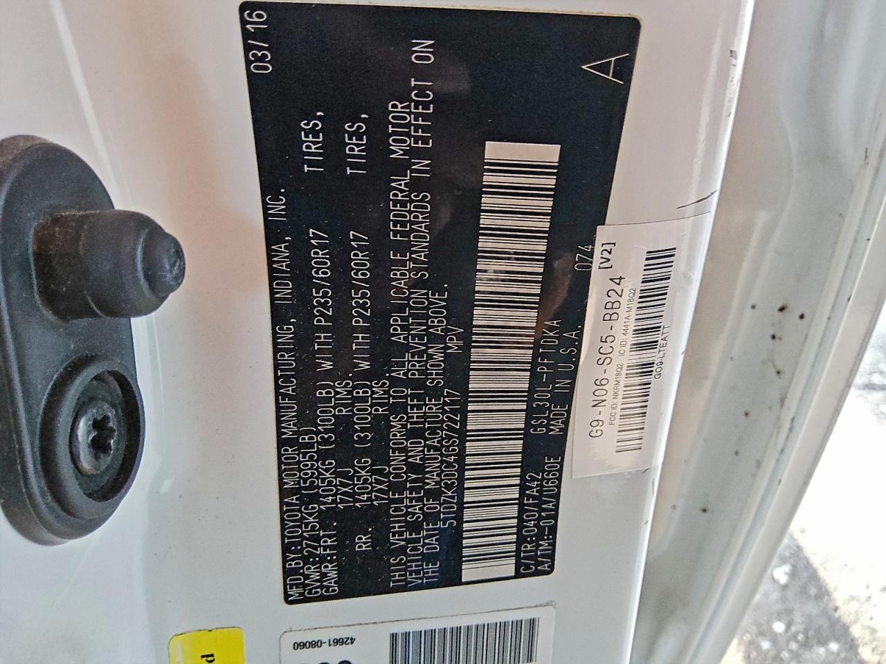 2016 TOYOTA SIENNA photo 13