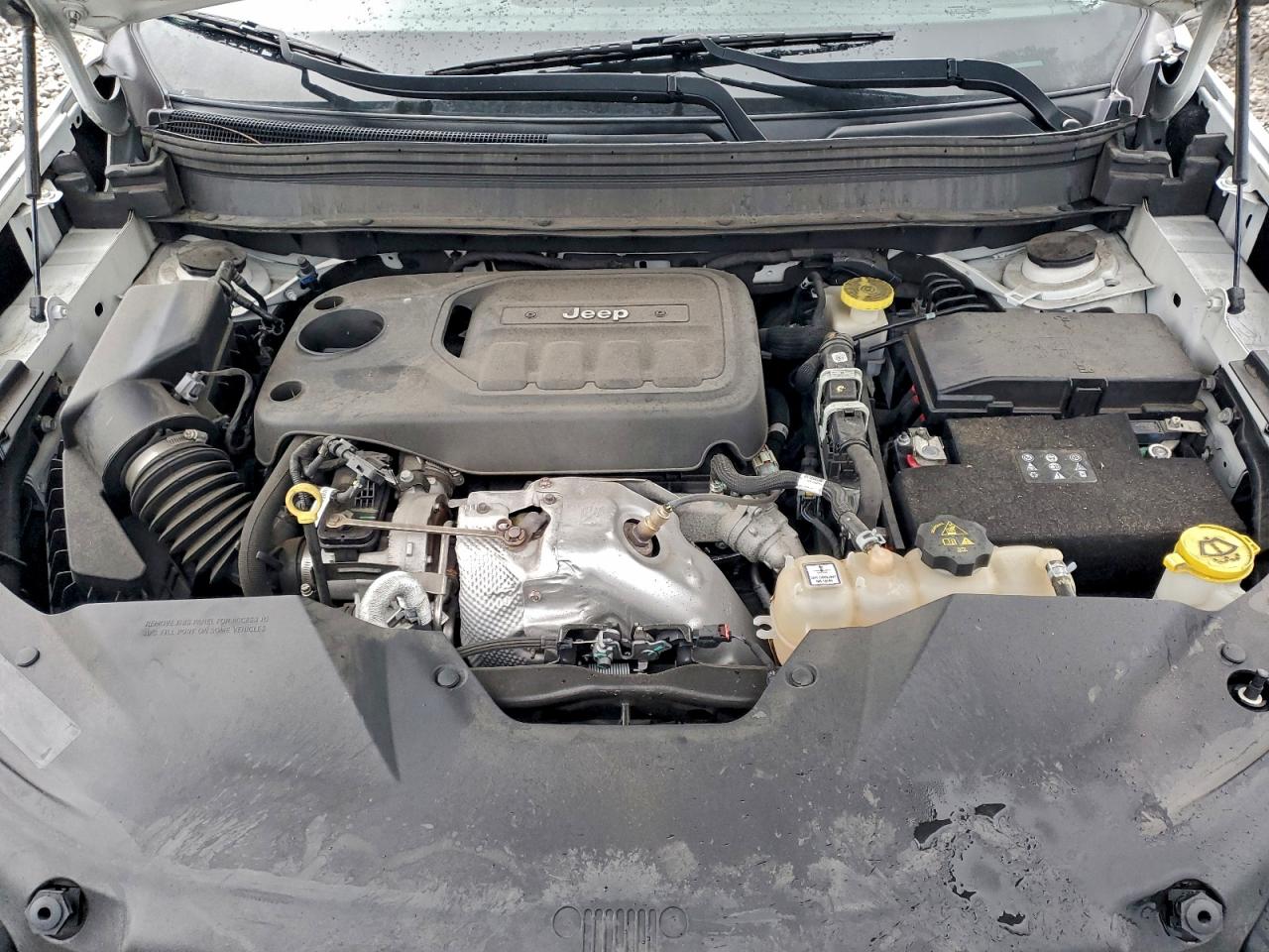 2019 JEEP CHEROKEE LIMITED photo 11