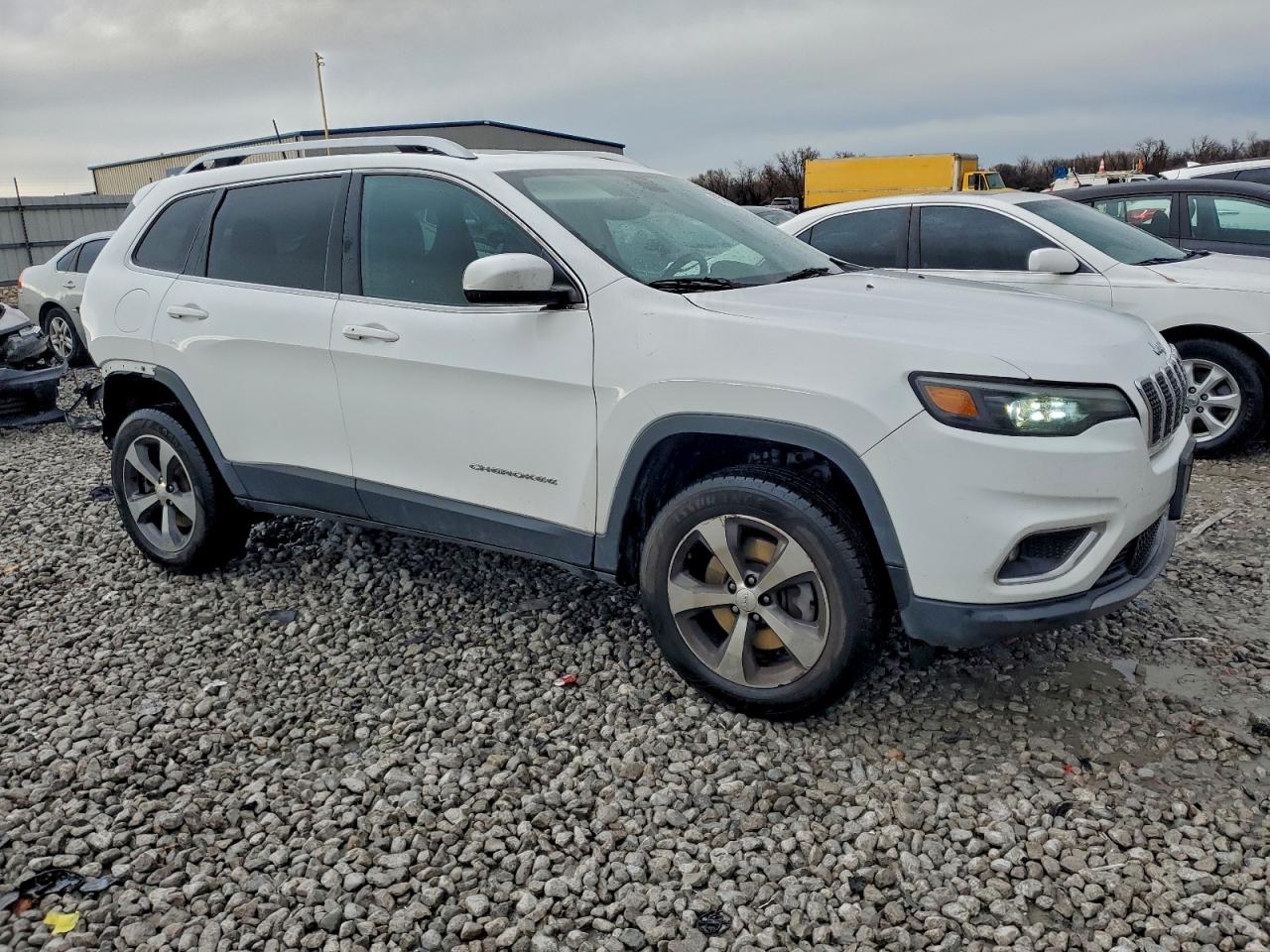 2019 JEEP CHEROKEE LIMITED photo 4