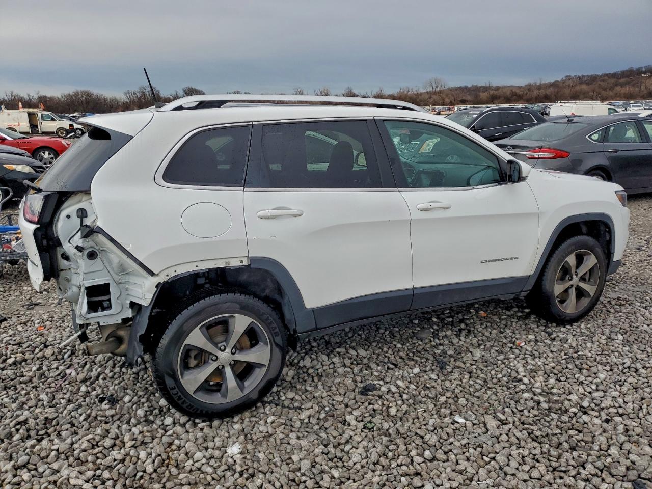 2019 JEEP CHEROKEE LIMITED photo 3