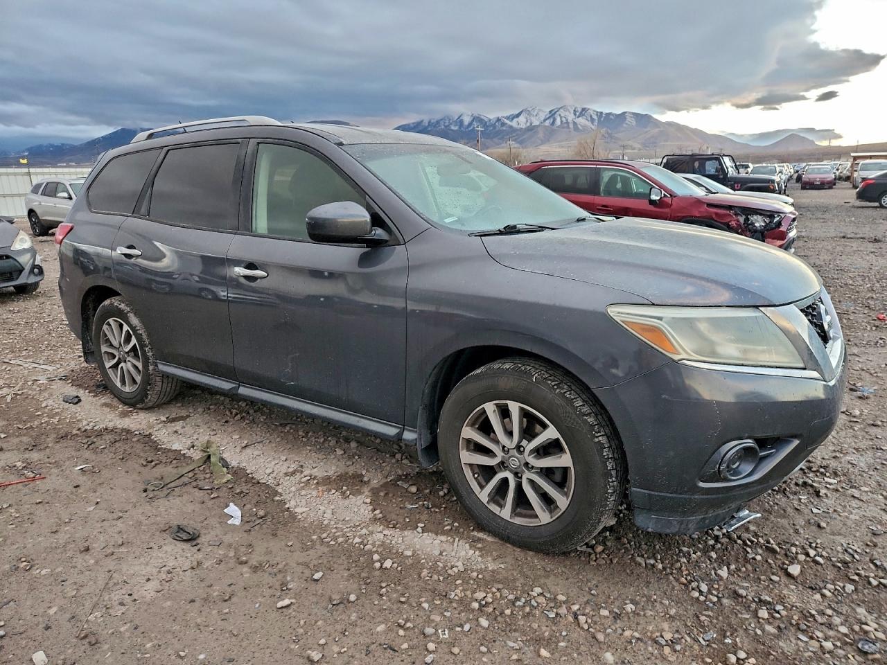 2013 NISSAN PATHFINDER S photo 4