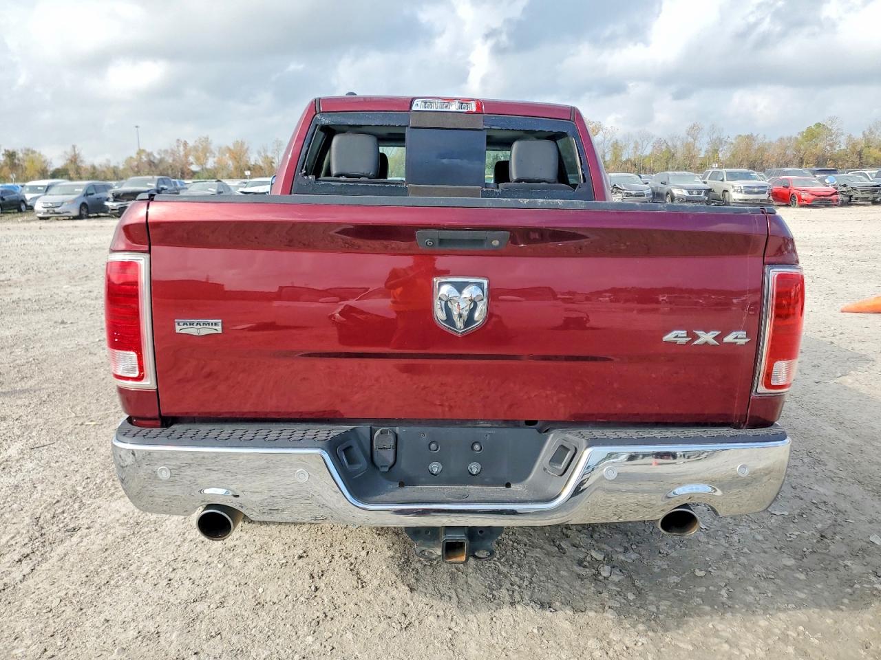 2016 RAM 1500 LARAMIE photo 6