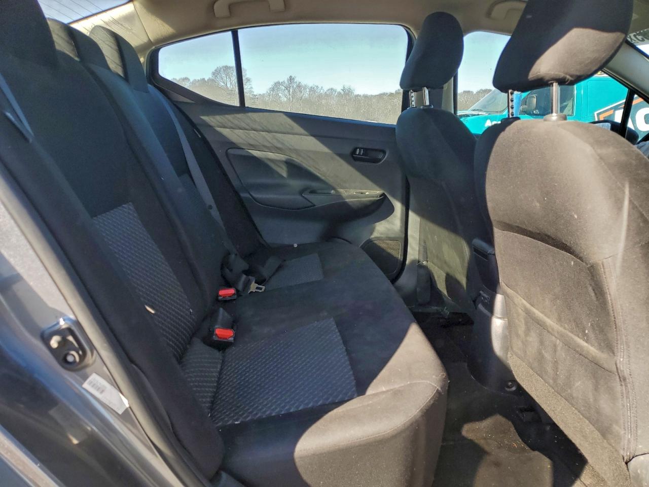 2020 NISSAN VERSA S photo 10