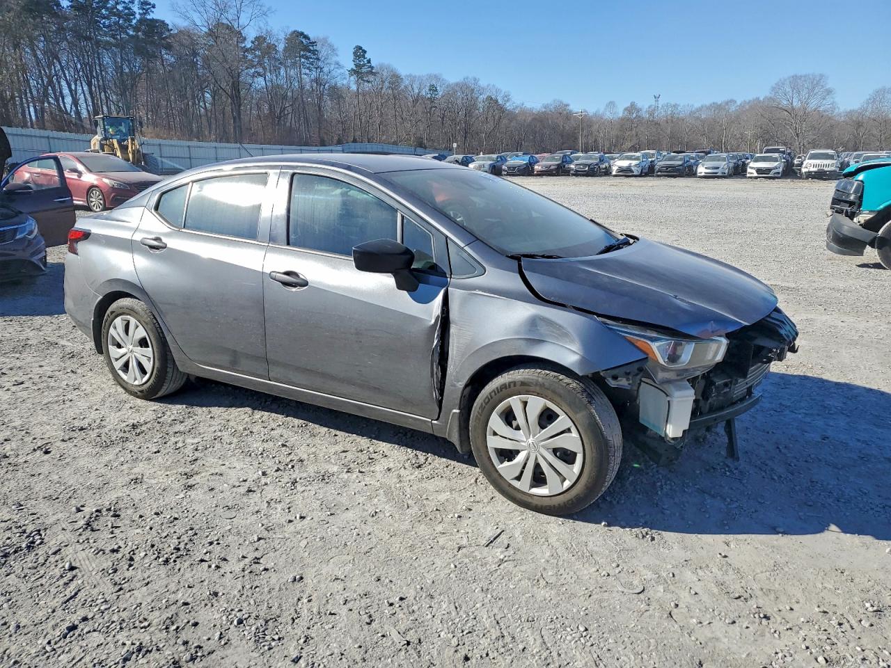 2020 NISSAN VERSA S photo 4